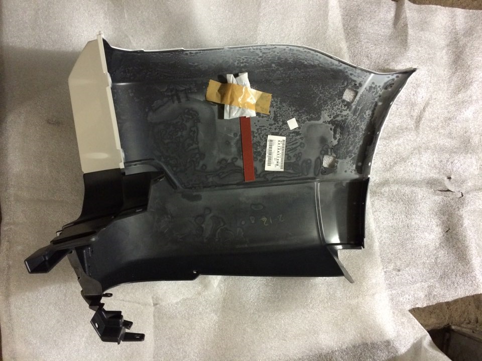 Мелкий ремонт пластикового обвеса — Mitsubishi Pajero (4G), 3,2 л ...