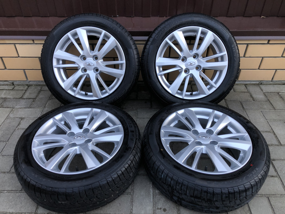 Sale r15 185/55 Гранта ФЛ оригинал — Lada Калина Спорт (2G), 1,6 л ...