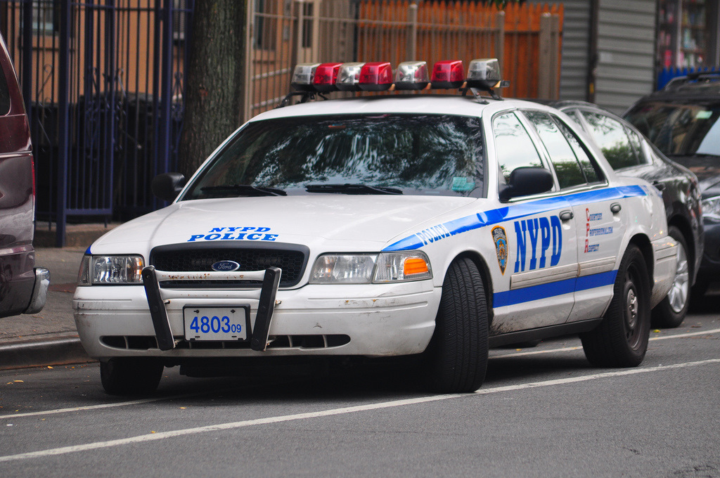 Полицейские номера. Форд Краун Виктория NYPD. Форд Краун Виктория полиция NYPD. Ford Crown Victoria 1999 Police. Полиция США Форд Краун.