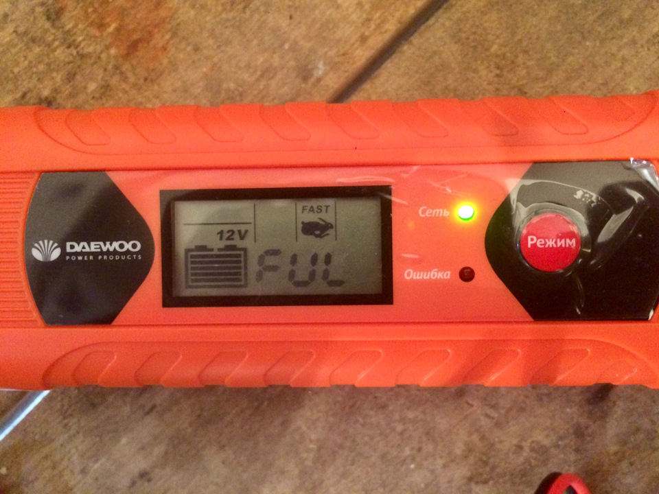 Утром, устройство показало, что АКБ заряжен. — Mazda 3 (2G) BL