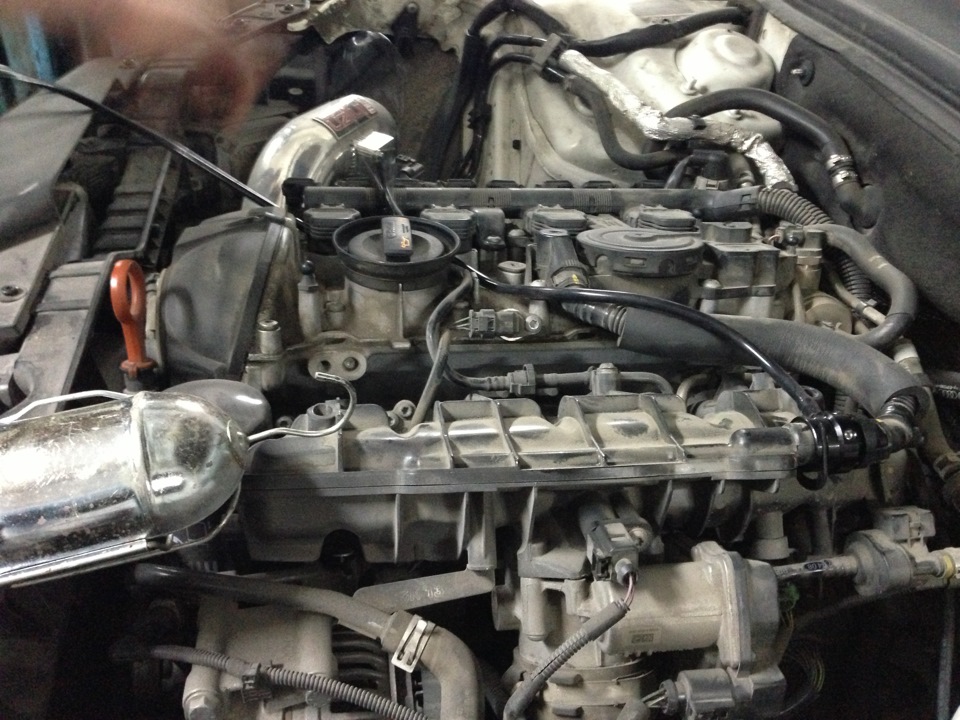 Сброс давления турбины. 8т. 8т agu. Патрубок для блоу офф турбины. Байпас nissan gtr.