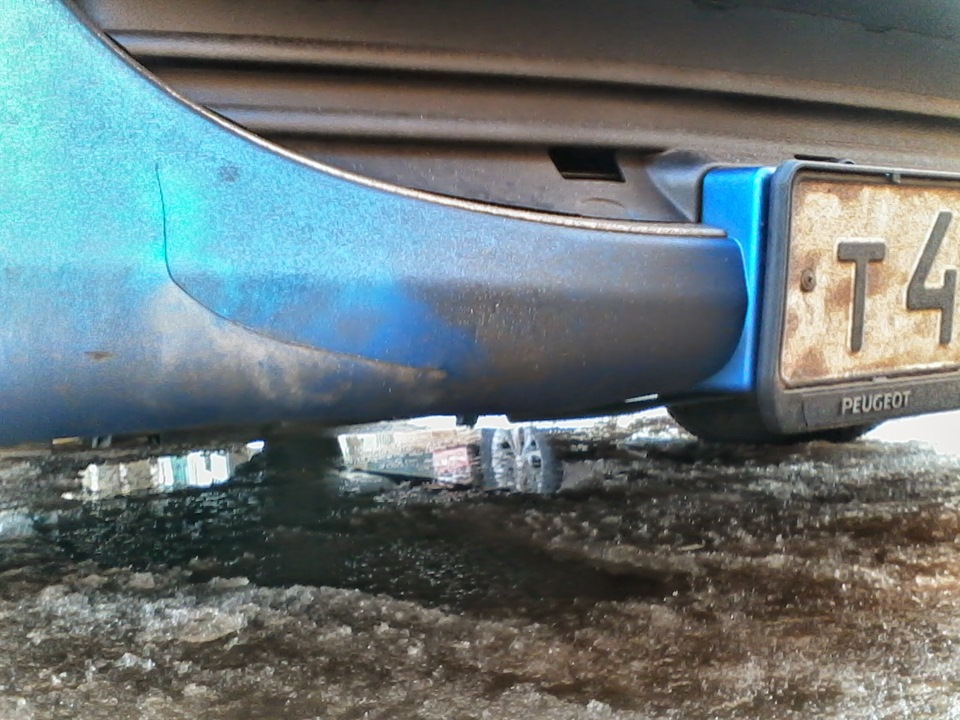 Треснул бампер — Peugeot 308 (1G), 1,6 л, 2008 года | поломка | DRIVE2