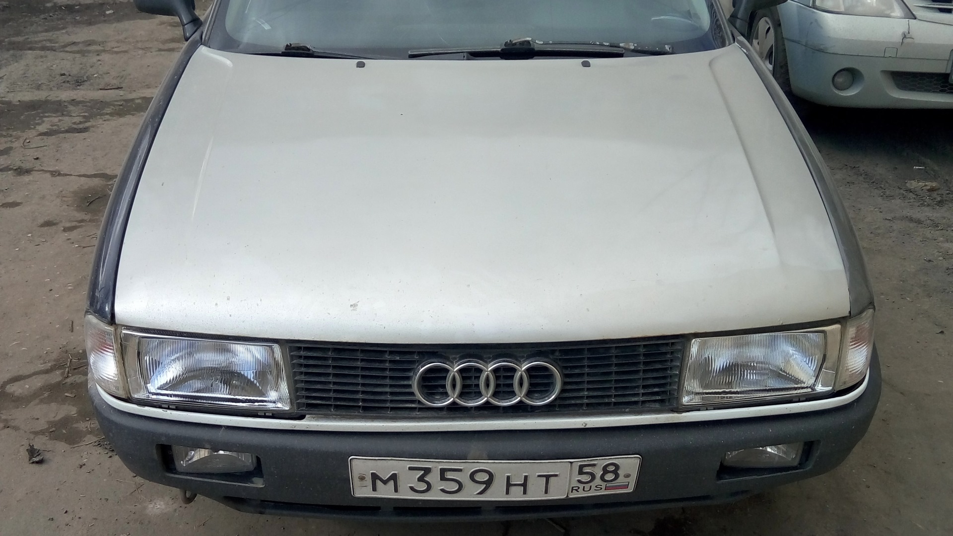 Audi 80 (B3) 1.8 бензиновый 1990 | 1.8 разноцветная на DRIVE2