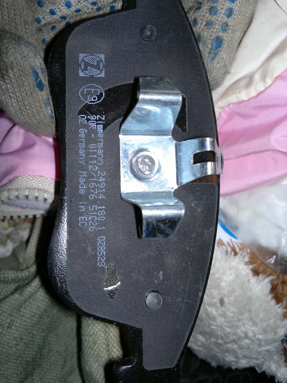 Замена передних колодок на Дастере 2.0-Колодки ZIMMERMANN (Германия ...