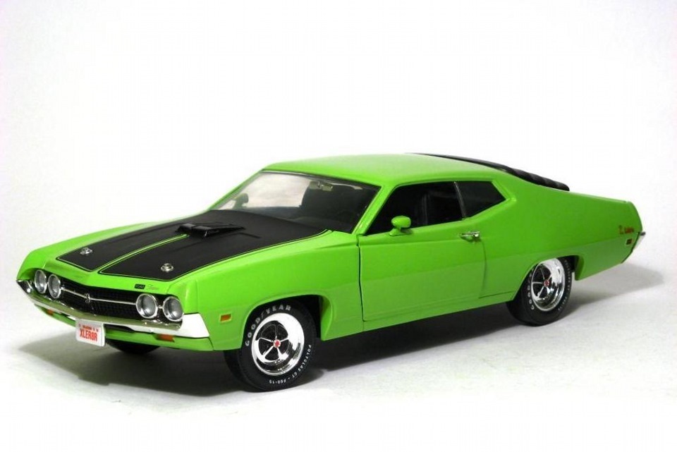 アーテル 1971 TORINO COBRA 1/18 1:18 1971 Ford Torino Cobra ( Ertl