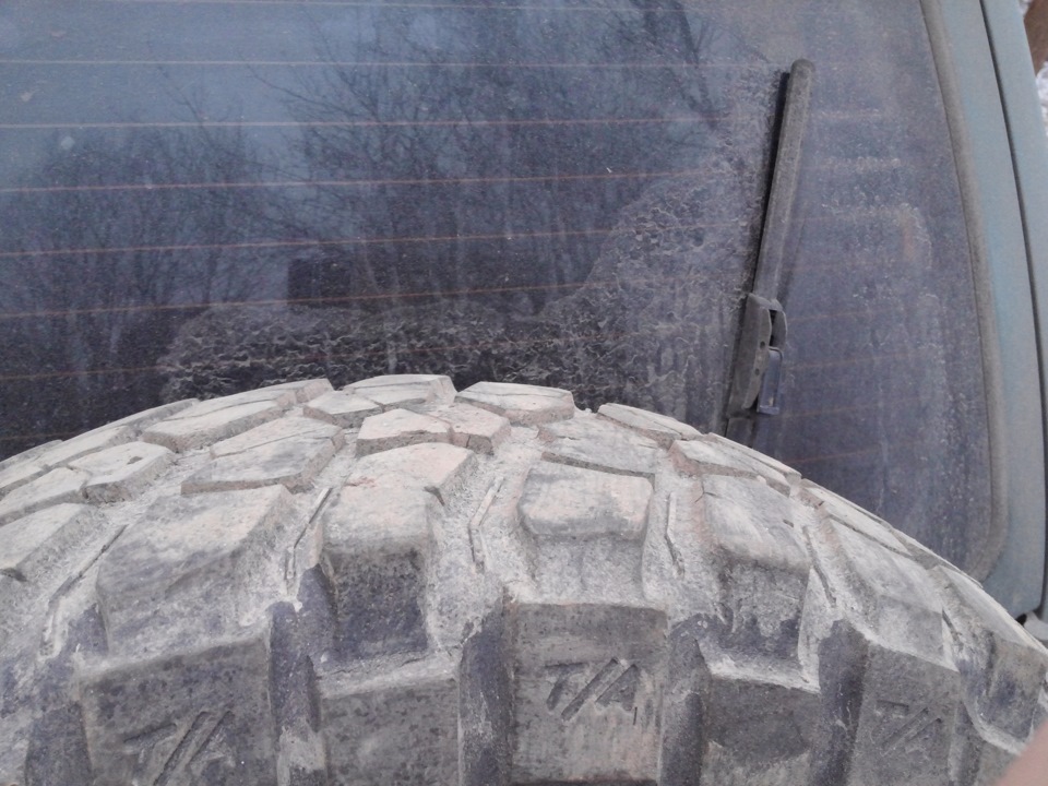 Размер запаски имеет значение… — Mitsubishi Pajero (2G), 3,5 л, 1998 ...