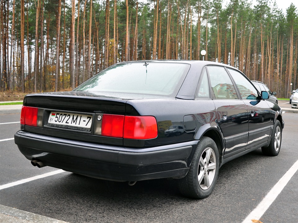 100 машин 100 карат. Audi 100 кватро. Ауди 100 переходная.