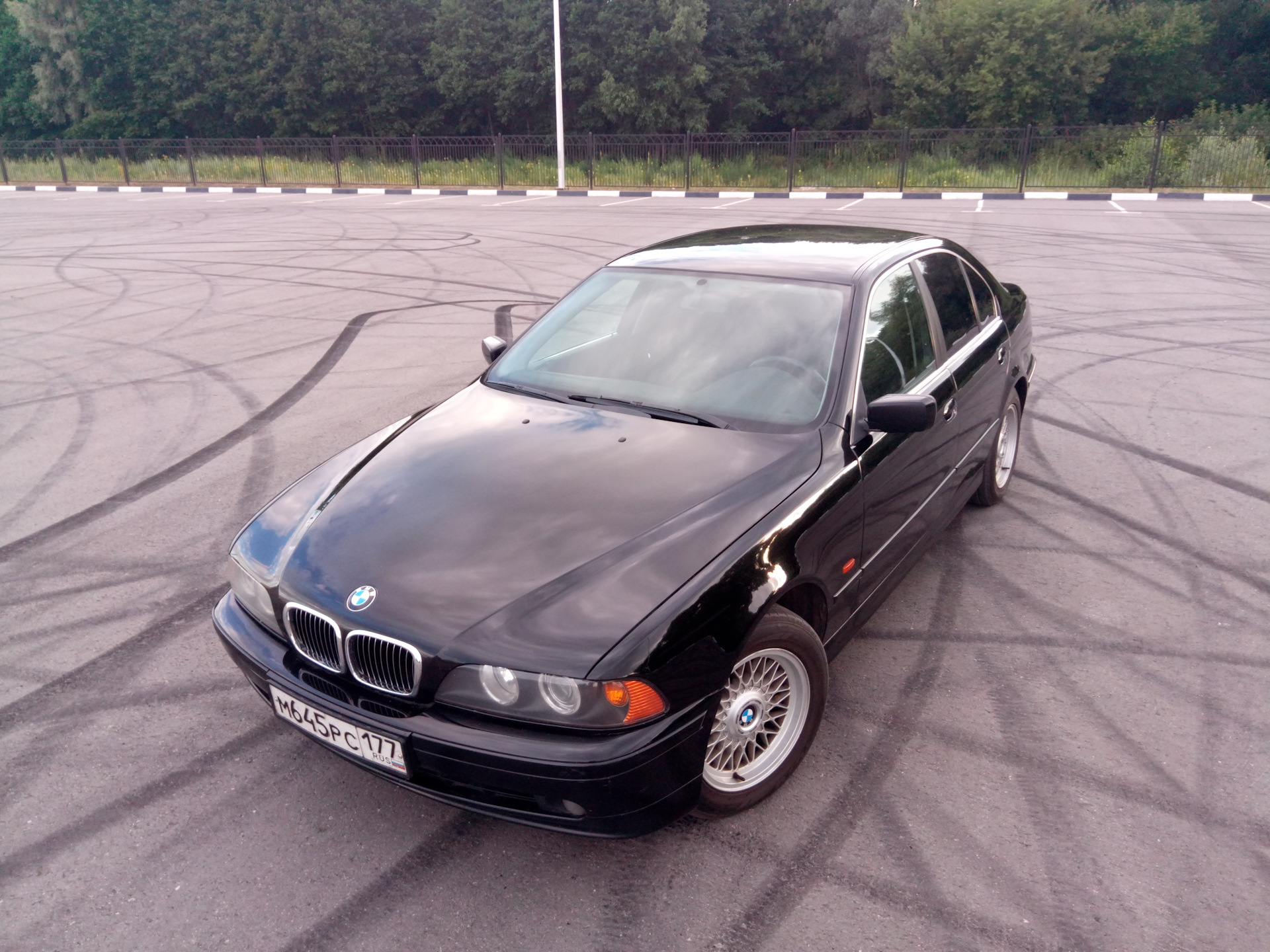 BMW 5' e39 520i