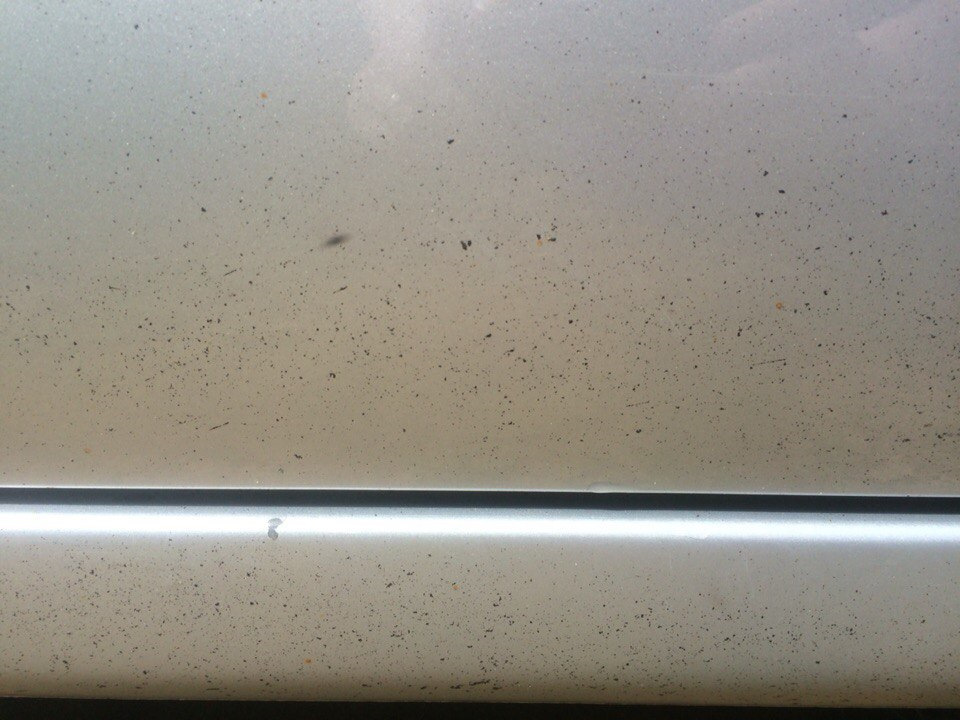 Очистка кузова от битума. — Lada Гранта, 1,6 л, 2012 года | кузовной ...