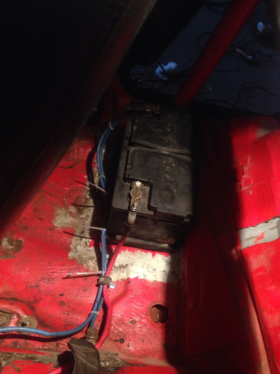 Установка выключателя массы — Volvo 760, 2,3 л, 1984 года | электроника ...