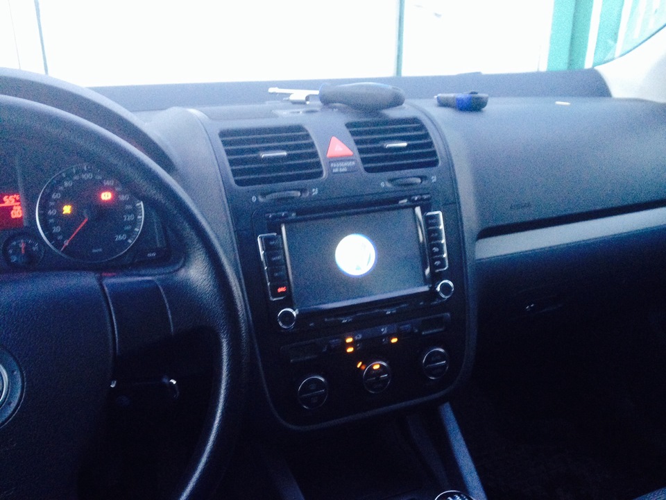 RedPower 8904 — Volkswagen Jetta V, 1,6 л, 2006 года | автозвук | DRIVE2