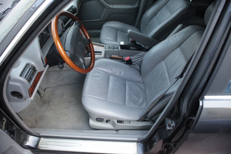 Фото в бортжурнале BMW 7 series (E32)