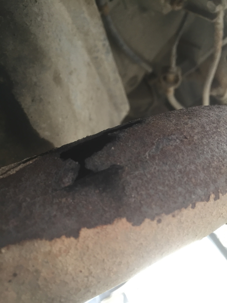 4676f49s 960 Как открутить резонатор на приоре