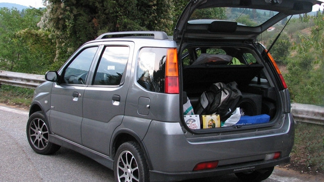 Suzuki Ignis i