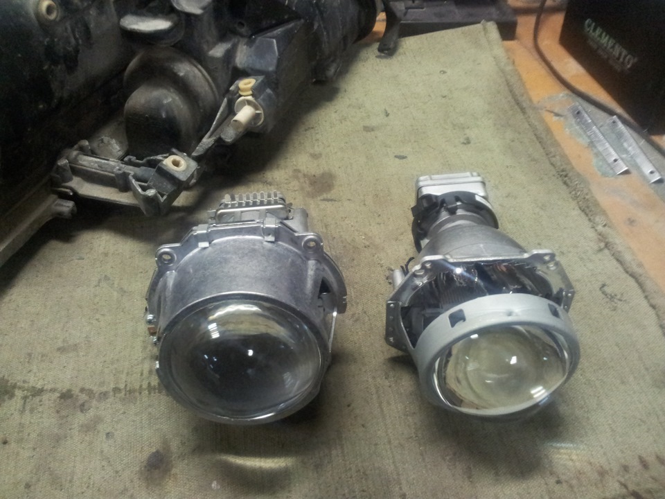 Замена линз инфинити м35. Билед линзы е90. Квадратные линзы на авто. Две линзы в фару субару легаси. Линзы фар хайма 3.