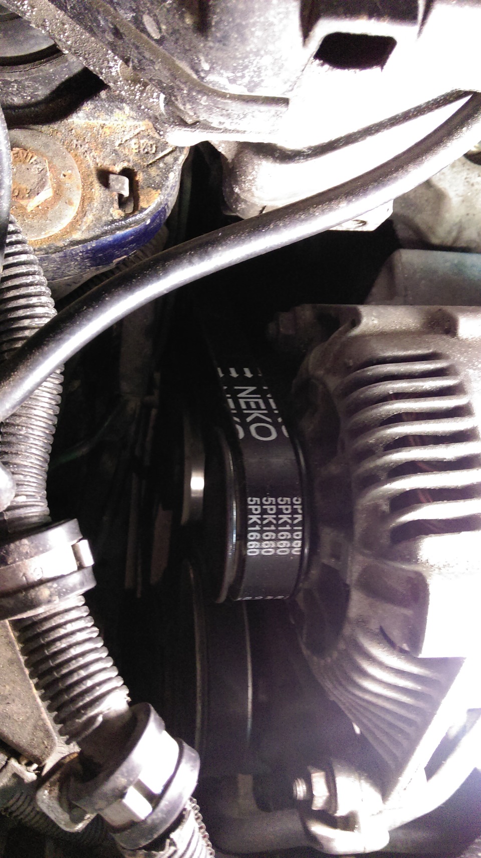 Замена ремня рено сценик 2. Ремень генератора рено лагуна 2 1. 4. Ремень генератора рено сценик рх4. Замена ремня рено сценик 2.