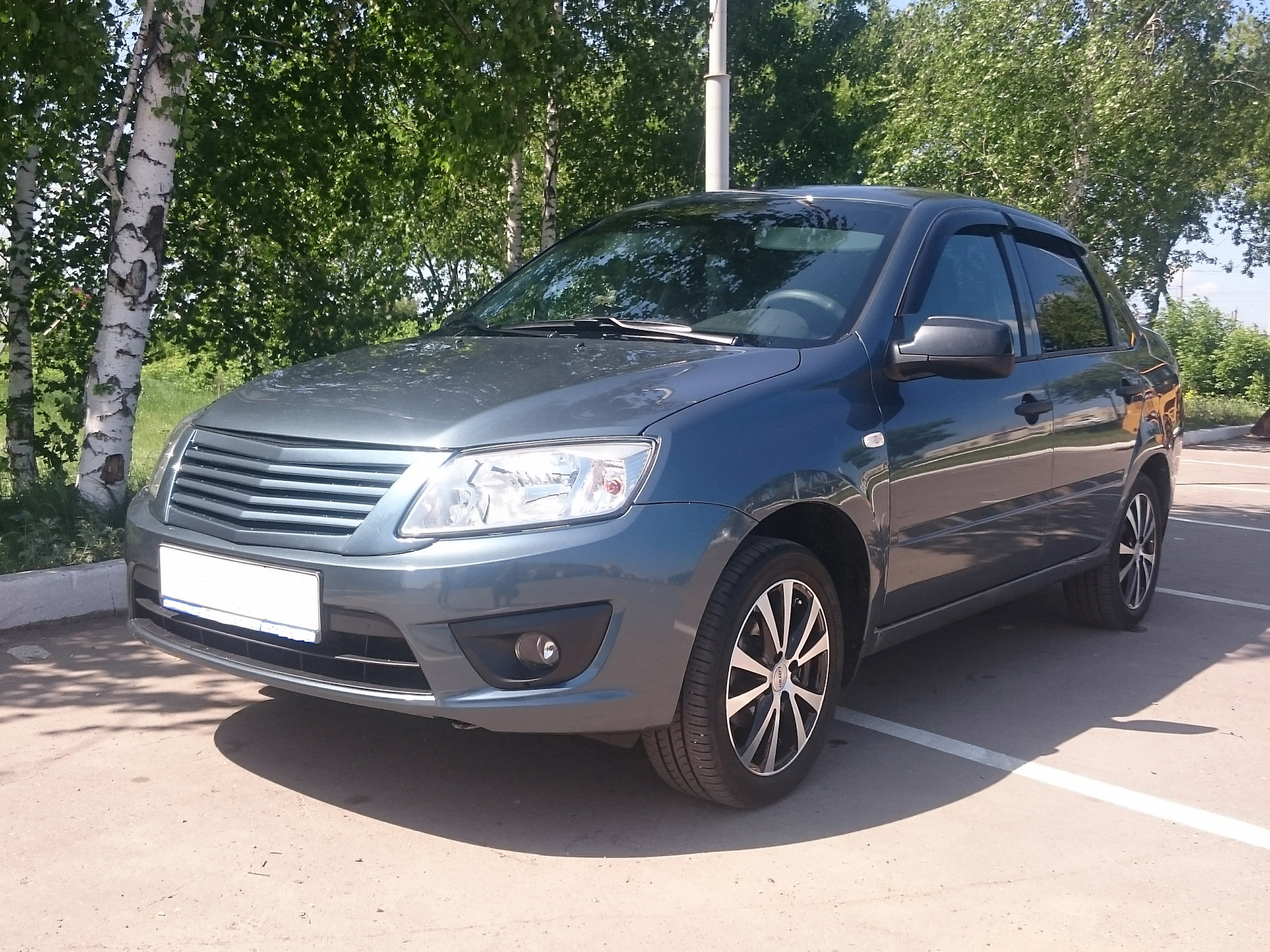 Замена лобового стекла по страховке. — LADA Гранта, 1,6 л., 2015 года ...