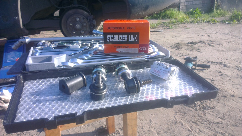 Замена подушек и стоек стабилизатора поперечной устойчивости ...