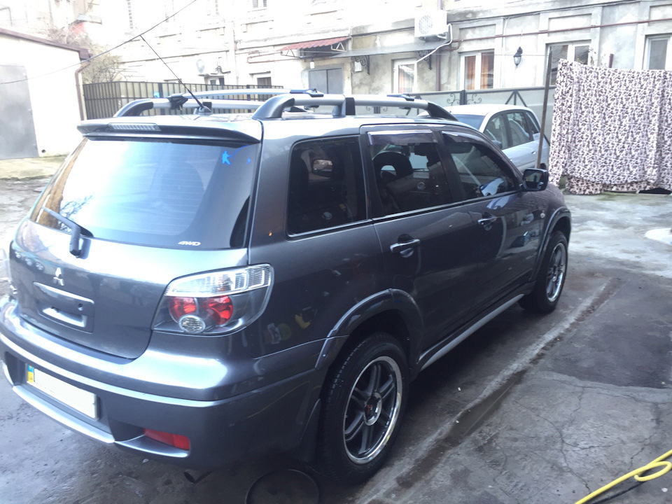 Кайф от езды на легких дисках — Mitsubishi Outlander, 2,4 л., 2008 года ...