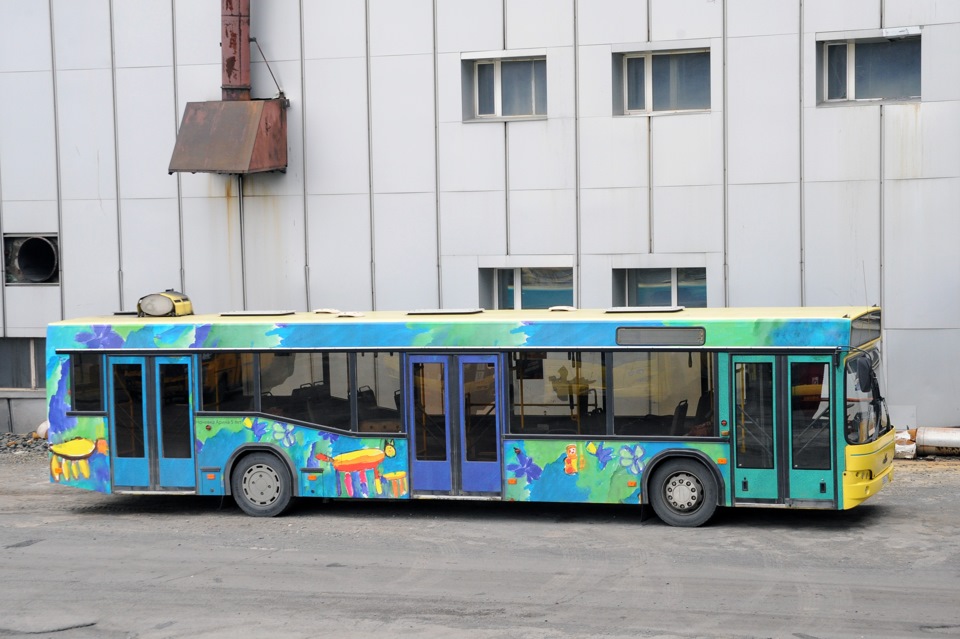 Голубой автобус. Синие автобусы марка. 1016 Автобус синий?. Синий автобус на аву. РН синий автобус.