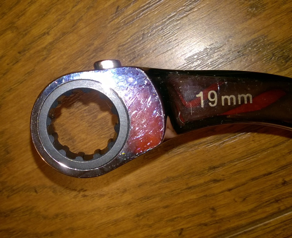 Ключ для стартера камаз 5350-3901153. Ключ для снятия стартера камаз. Ключи для снятия стартера. Спецключ для снятия стартера камаз 5350. Ключ для стартера камаз евро 2.