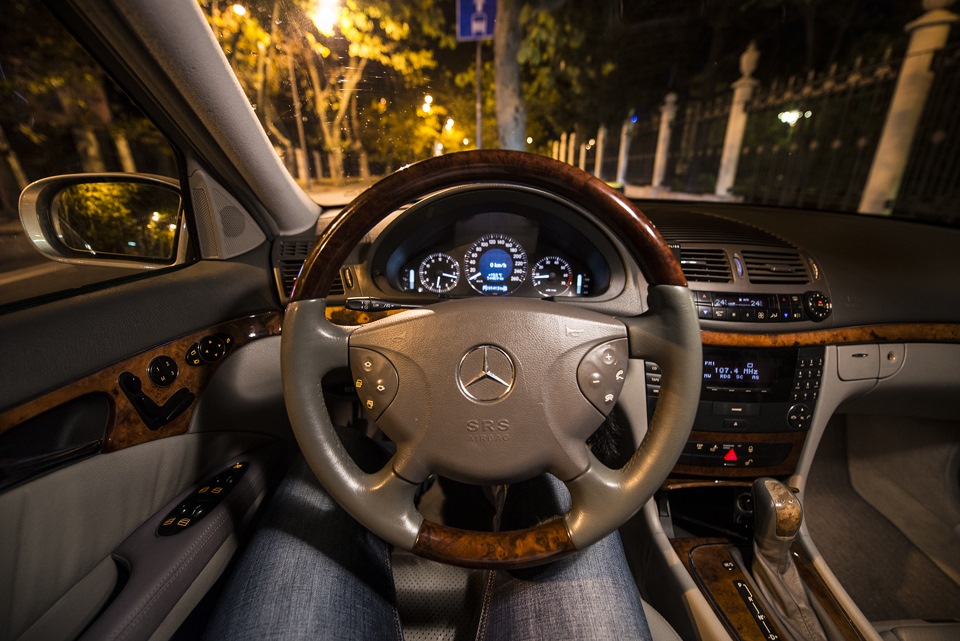 Пару кадров. — Mercedes-Benz E-Class (W211), 3,2 л, 2002 года ...