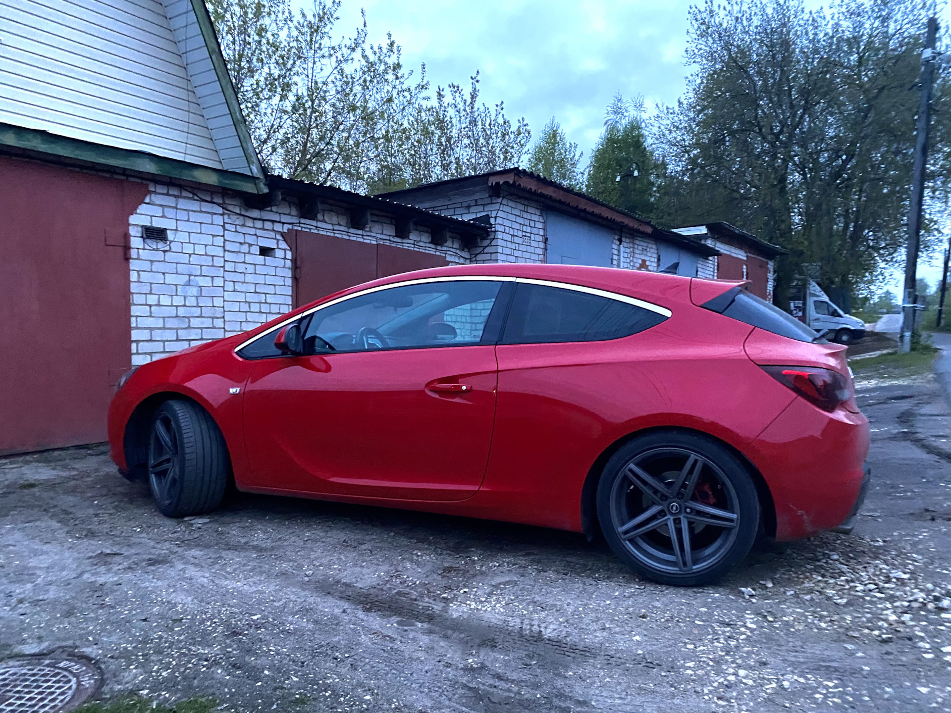 Занижение opel astra j gtc