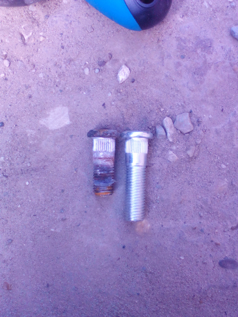 Шпилька колеса сломалась — KIA Pro_Ceed (2G), 1,4 л, 2012 года ...