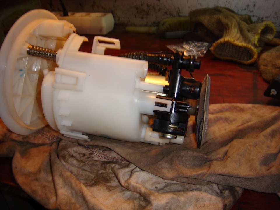 Замена бензинового фильтра в баке, в картинках — Subaru Impreza (GE/GH ...