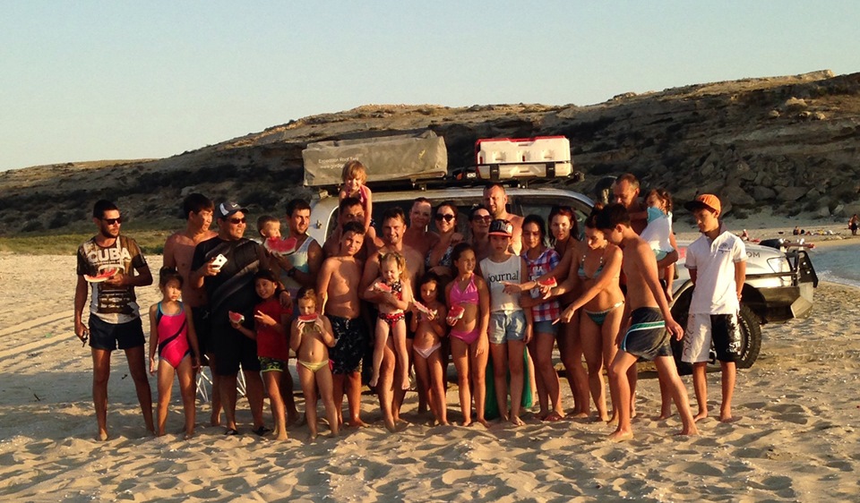 Большая компания у них была. Познакомились, пообщались, поделились впечатлениями. — Toyota Land Cruiser 100