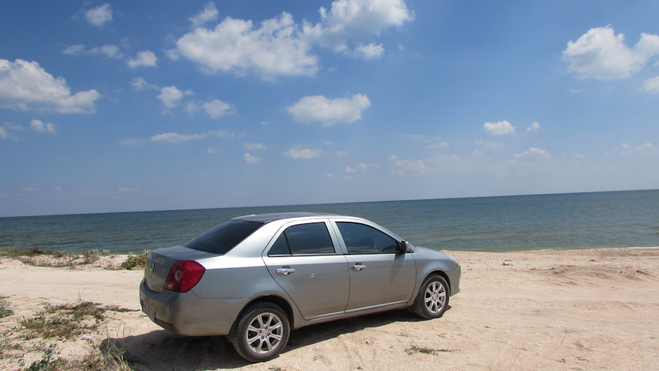 Заклинило переднюю дверь — Geely MK, 1,6 л, 2009 года | своими руками ...