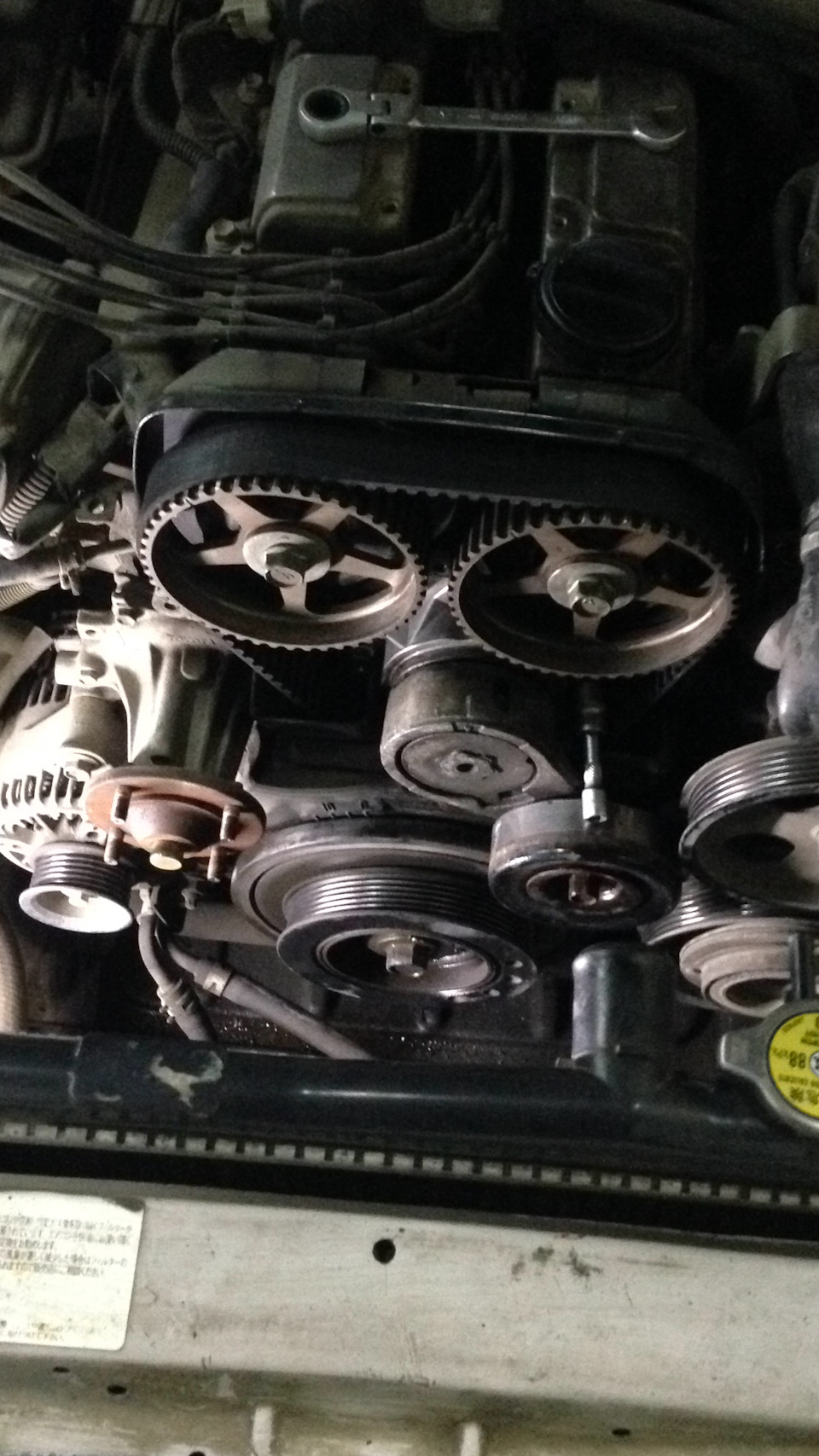 Замена подшипника в ролике натяжителя. — Toyota Cresta (90), 2,5 л ...