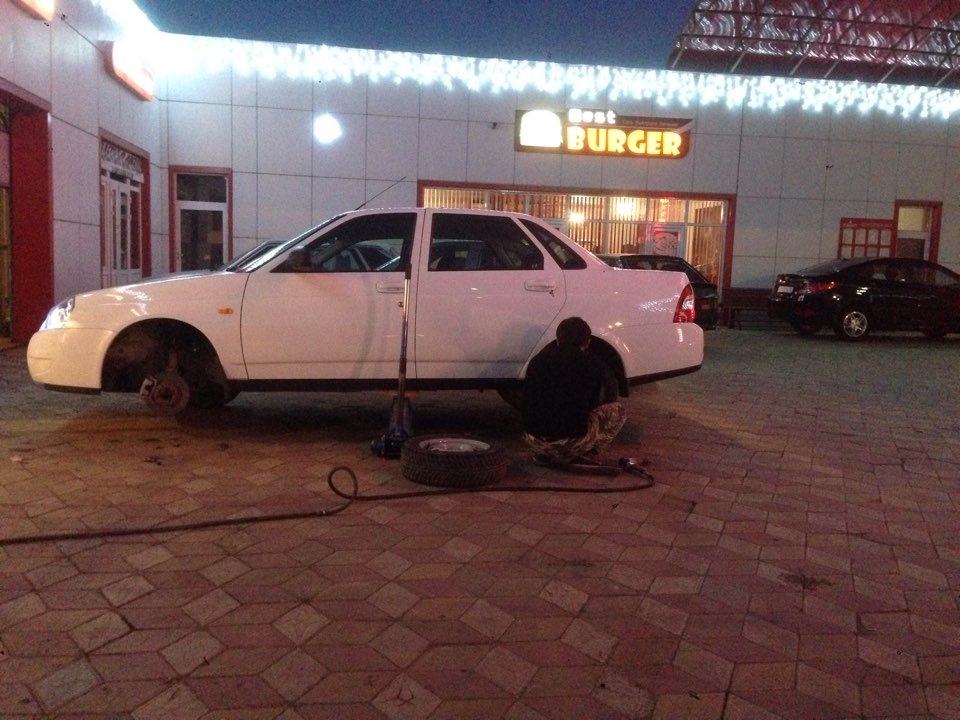 Переобулся в зиму, минуса на градусе нет, но все таки. — Lada Приора ...