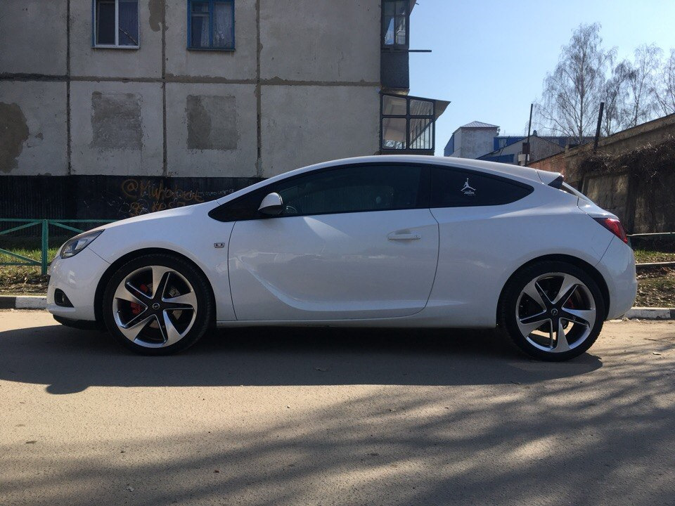 Opel Astra j диски r18