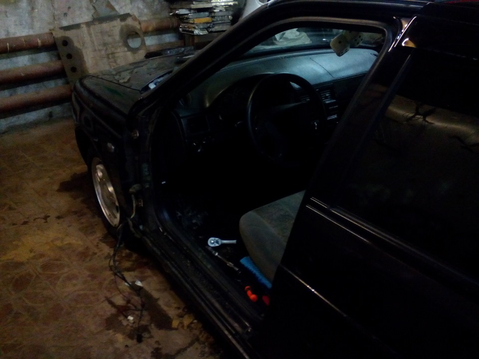 "Вечные" петли на Приоре — Lada Приора седан, 1,6 л, 2008 года | своими ...