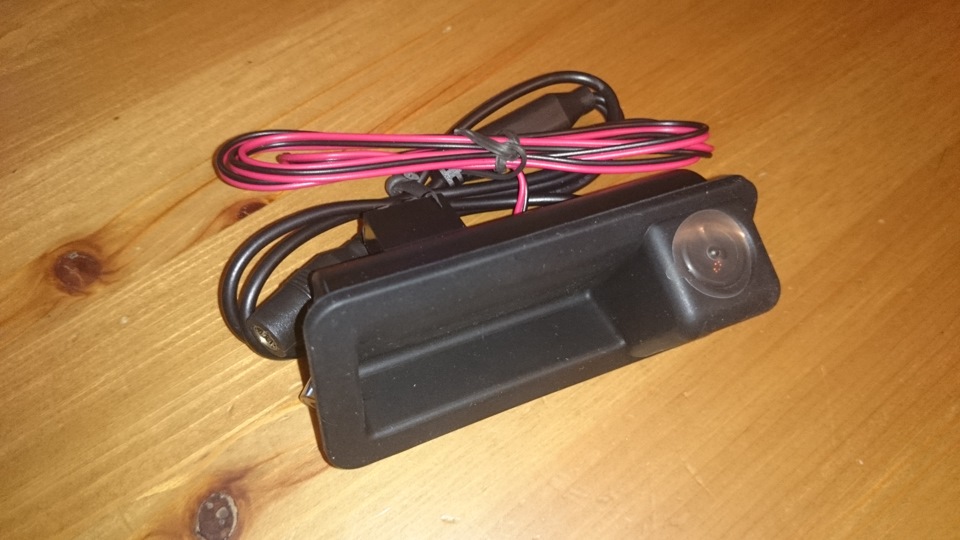 Камера в ручку багажника. — Ford Mondeo IV