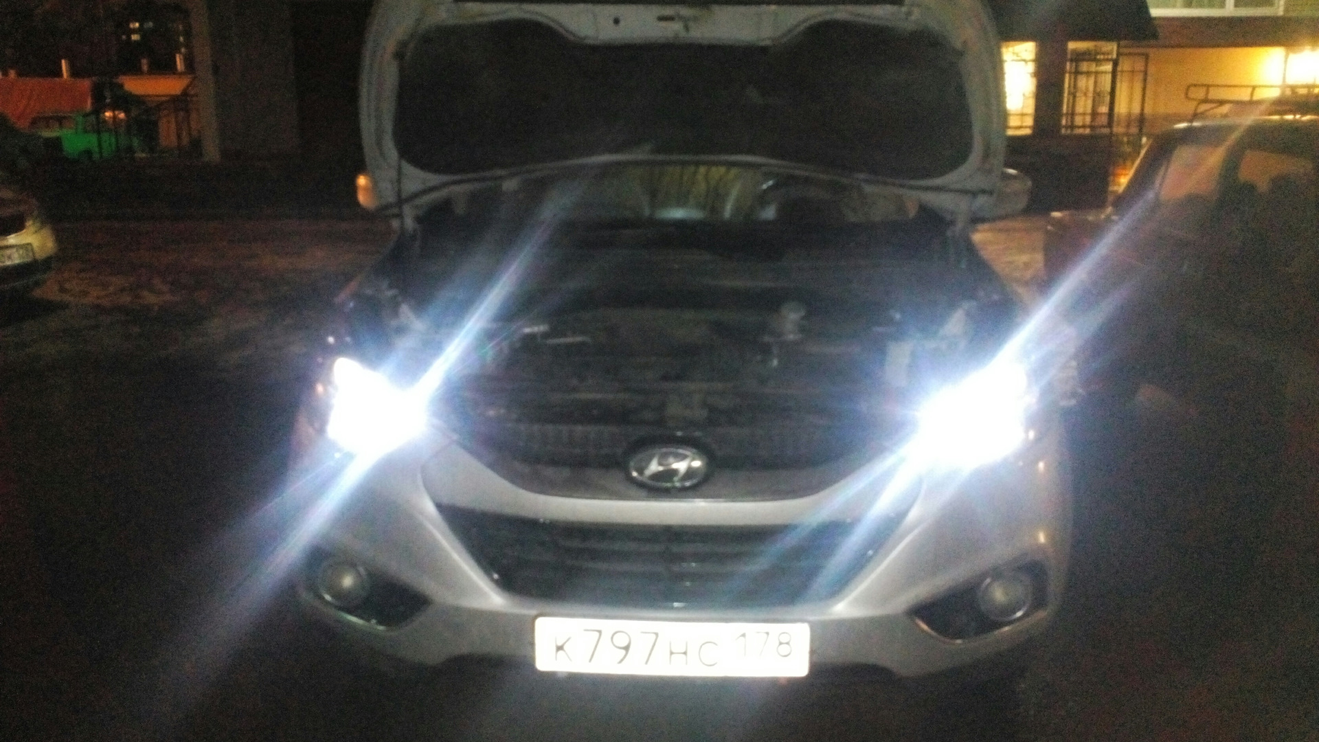 Лампочки из под небесной — Hyundai ix35, 2 л, 2011 года | своими руками ...