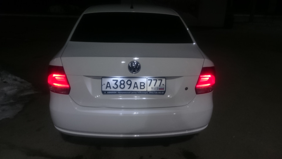 Габариты+подсветка номера — Volkswagen Polo Sedan, 1,6 л, 2013 года ...