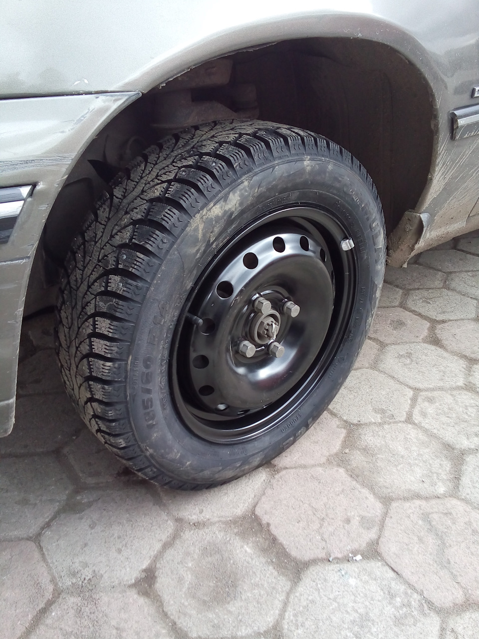 Дэу нексия колесо зимний. Колеса на нексию r14. Зимние колеса нексия. Зимние колеса нексия. Колесо б/у 14 нексия.