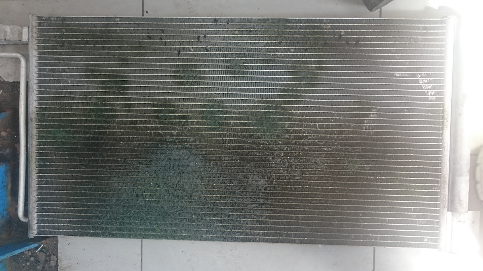 шланг охлаждающей жидкости форд фокус 2 дорестайлинг. замена радиатора форд фокус 3. снятие решетки радиатора форд фокус 2. замена радиатора ford focus 3. радиатор форд фокус 3 2.