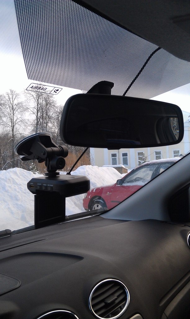 Установка и подключение радара и регистратора к плафону освещения ...