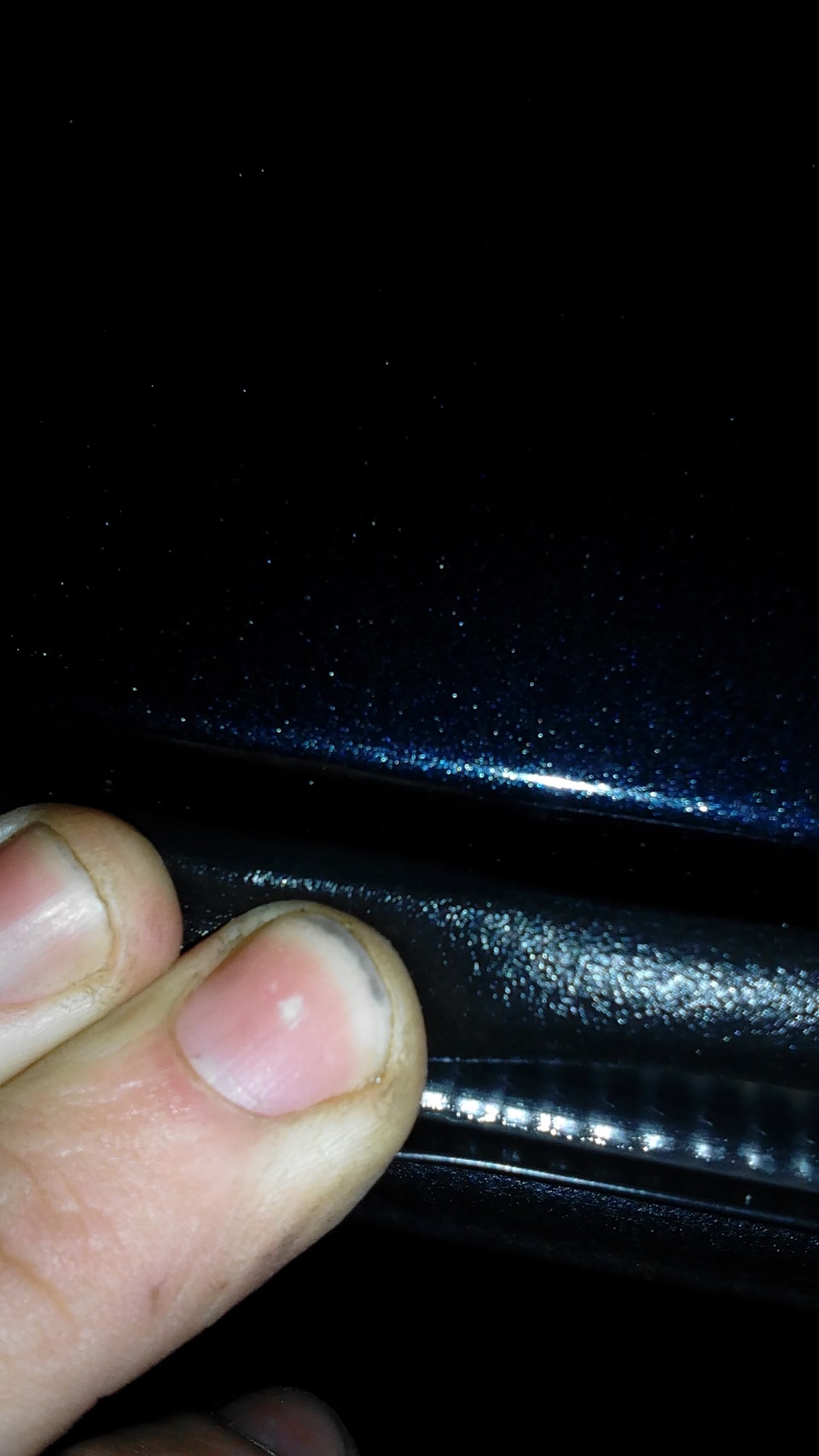 Обработка силиконом дверных уплотнителей. — Lada 21124, 1,6 л, 2006 ...