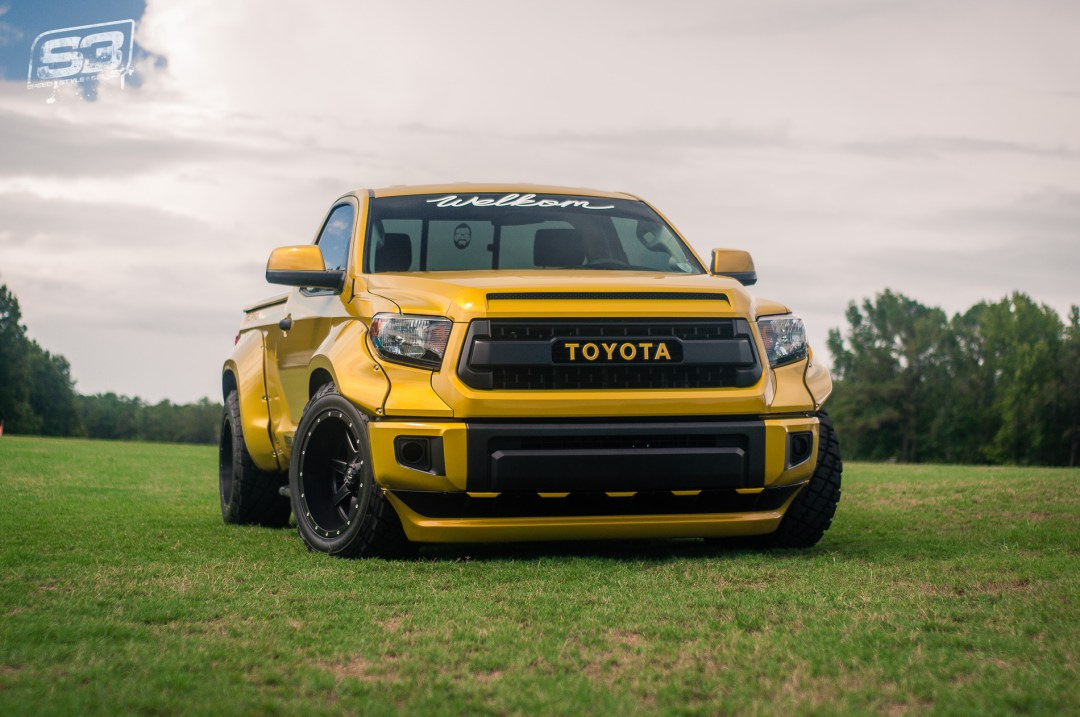 Toyota Tundra wide body