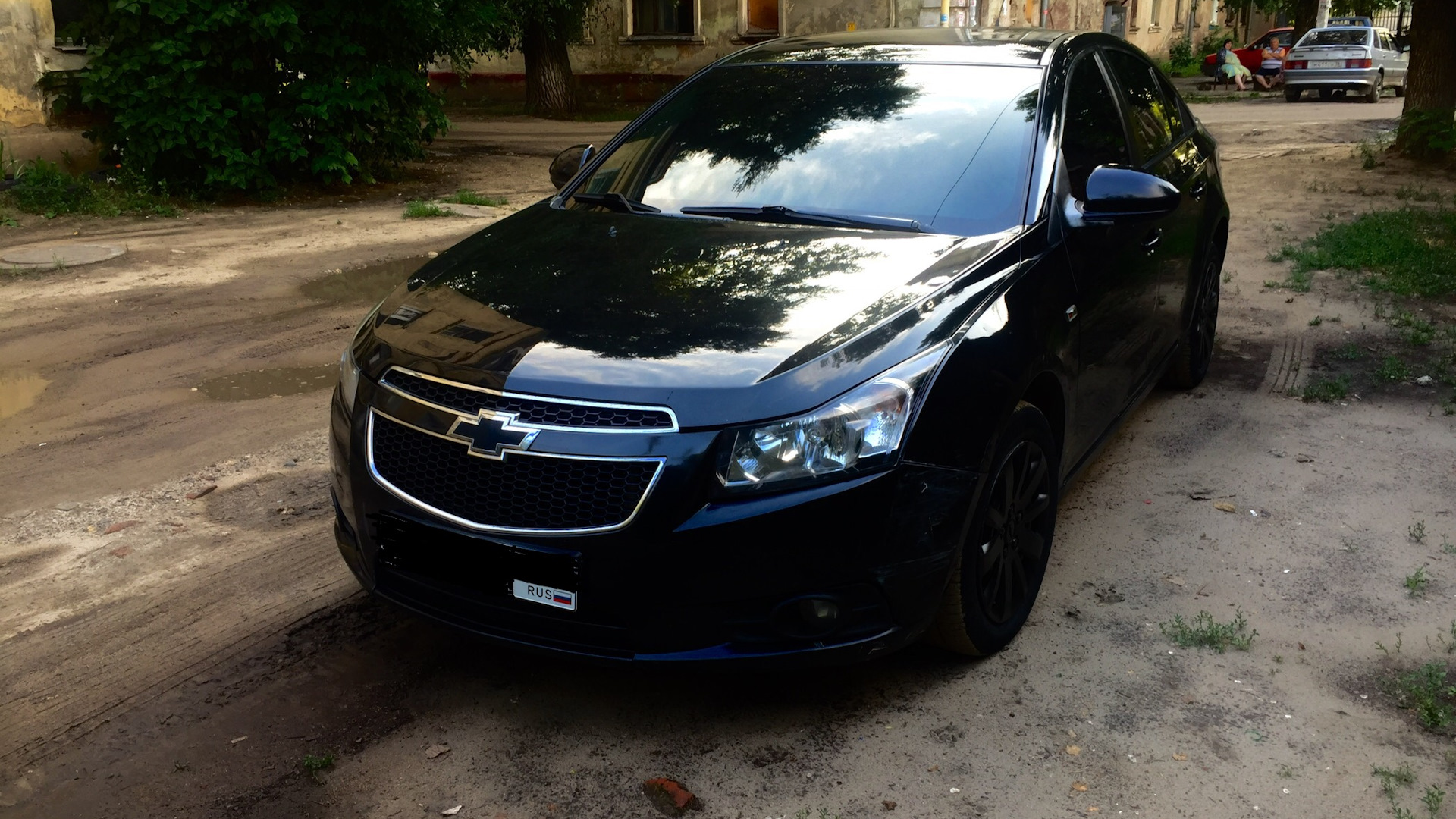 Chevrolet Cruze черная Погар