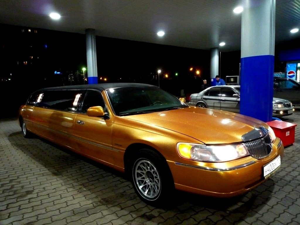 Lincoln Town car III Р»РёРјСѓР·РёРЅ