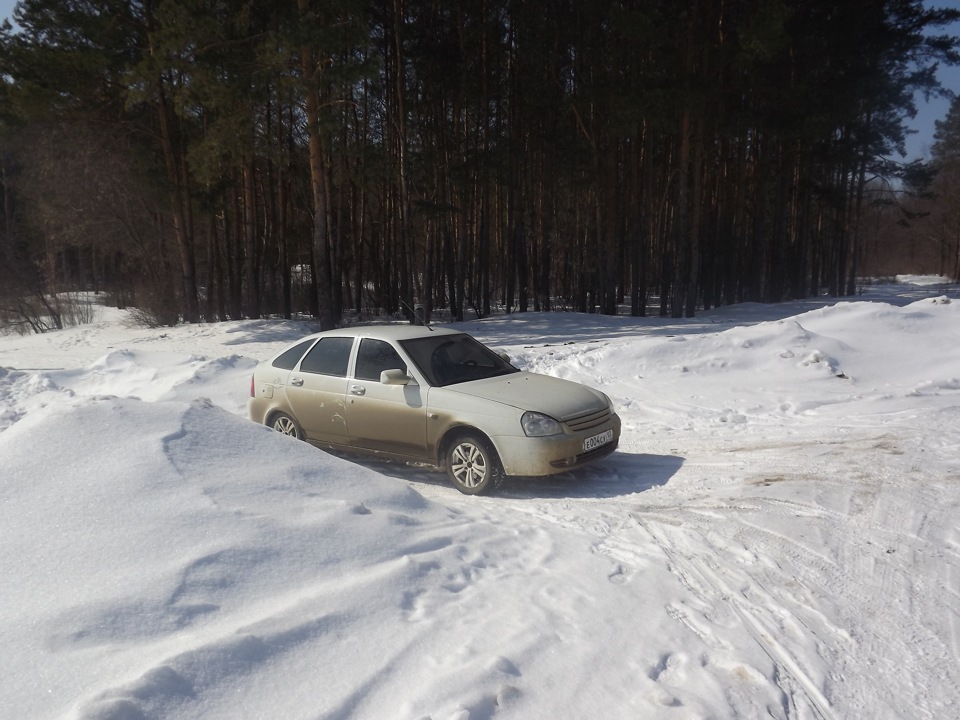 Грязная Приора белая