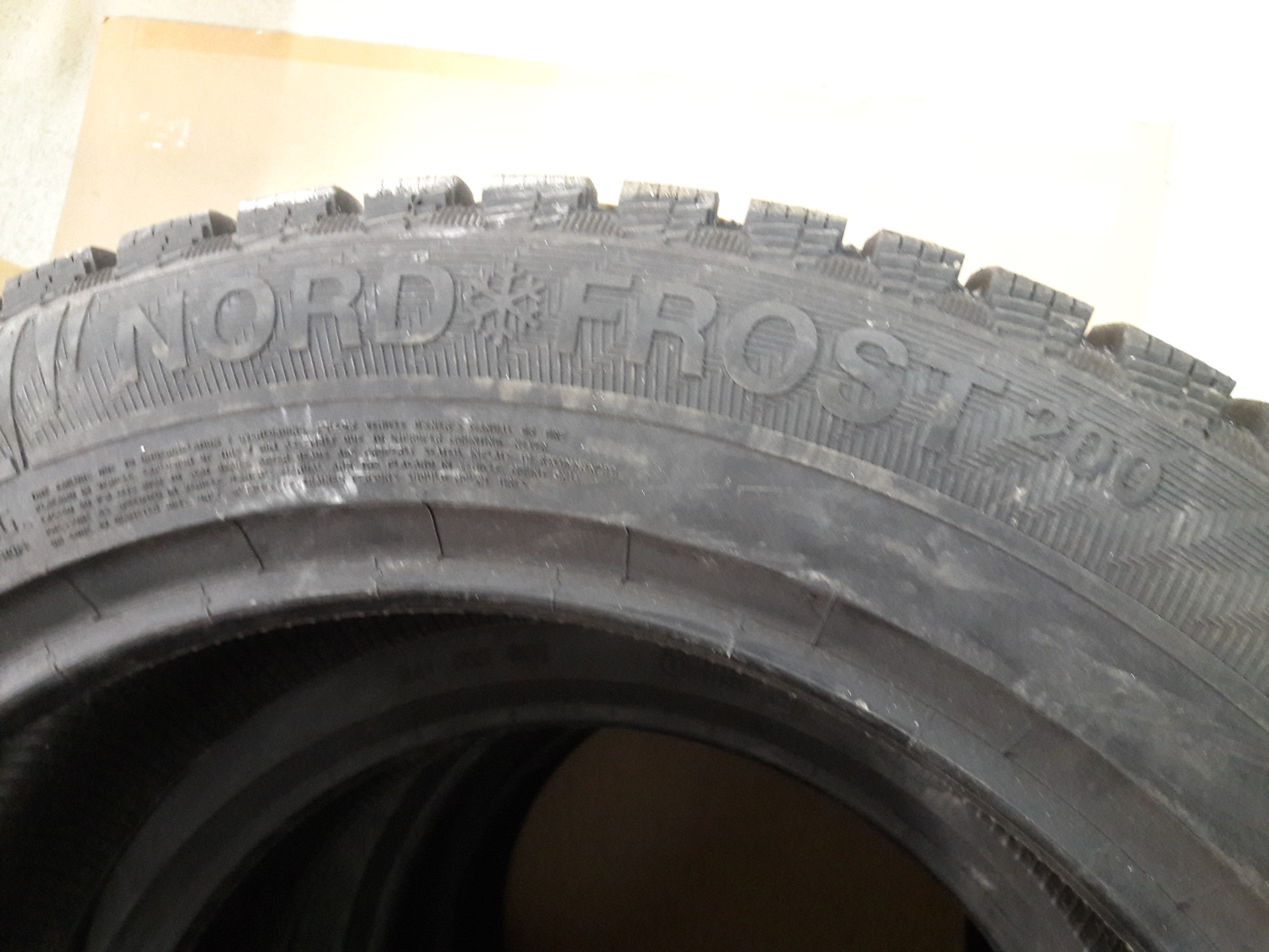 235 55 r19 gislaved. Gislaved 235/55 r19. GISLAVEDNORD Frost 200 SUV 235/55 r19 105t. Gislaved Soft Frost 200 SUV 235/55r19 105t fr XL 0348188. Gislaved 235/55r19 105t XL Nord*Frost 200 SUV TL fr ID фото.