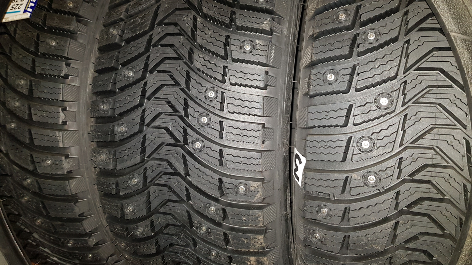 Michelin x ice 3 r17. Michelin x-Ice North 3. X-Ice North 3 195/65 r15 95t. ￼ шина Michelin x-Ice North xin3 225/55 r17 101t.