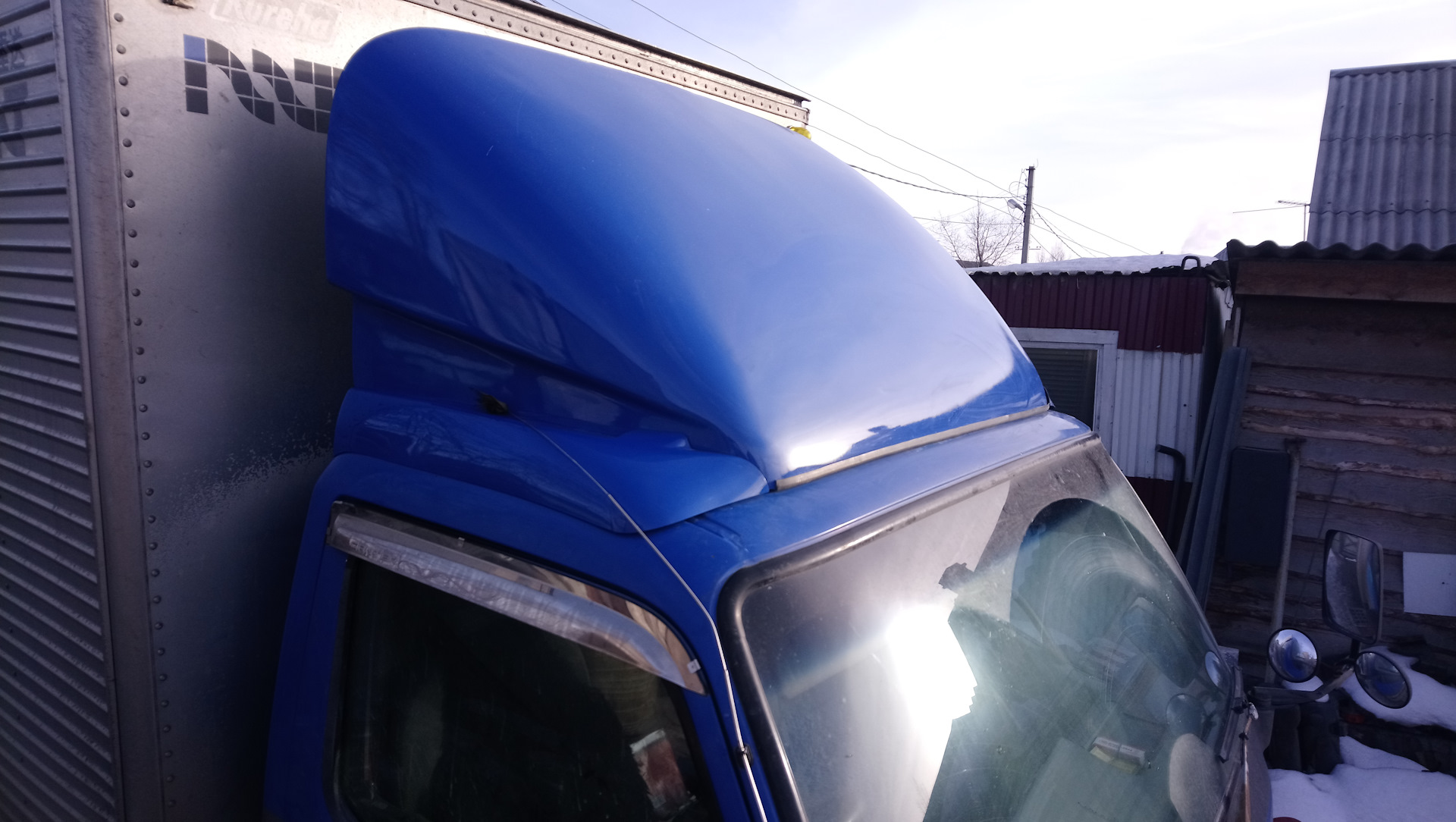 Спойлер митсубиси кантер. Обтекатель митсубиси кантер. В. Мицубиси кантер 35. Mitsubishi fuso canter, 2000.