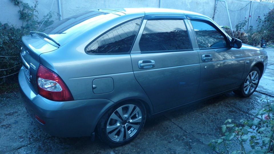 литьё — Lada Приора хэтчбек, 1,6 л, 2011 года | колёсные диски | DRIVE2